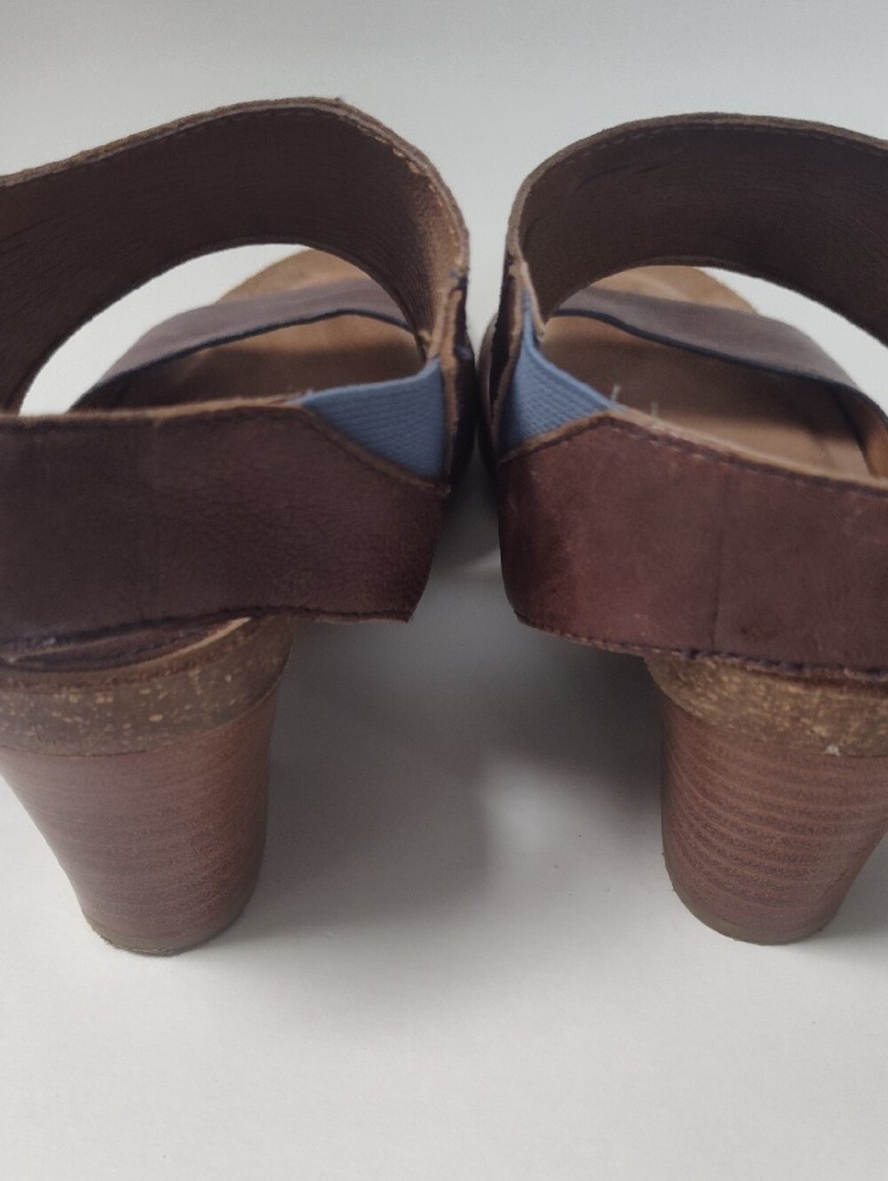 Sofft Brown Textured Leather Cuff Sandals with Ankle Strap - Picture 4 of 7